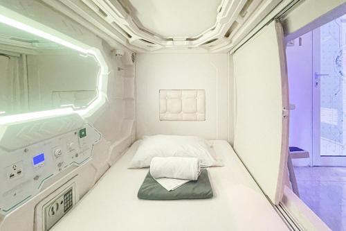 Imagen general del Hotel RedDoorz Capsule at Batu Tulis. Foto 7