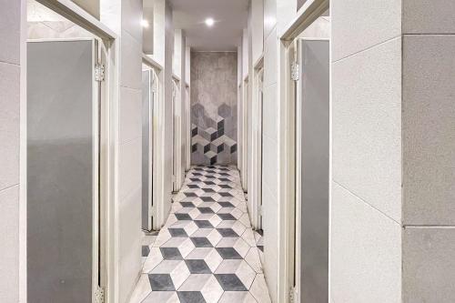 Imagen general del Hotel RedDoorz Capsule at Batu Tulis. Foto 10