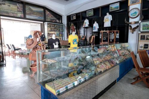 Imagen general del Hotel RedDoorz @ Cempaka Putih Jambi. Foto 9