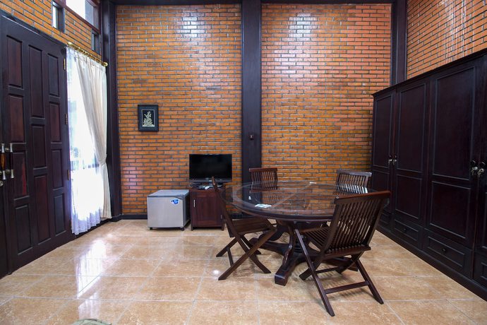 Imagen de la habitación del Hotel RedDoorz @ Cilandak Timur. Foto 9