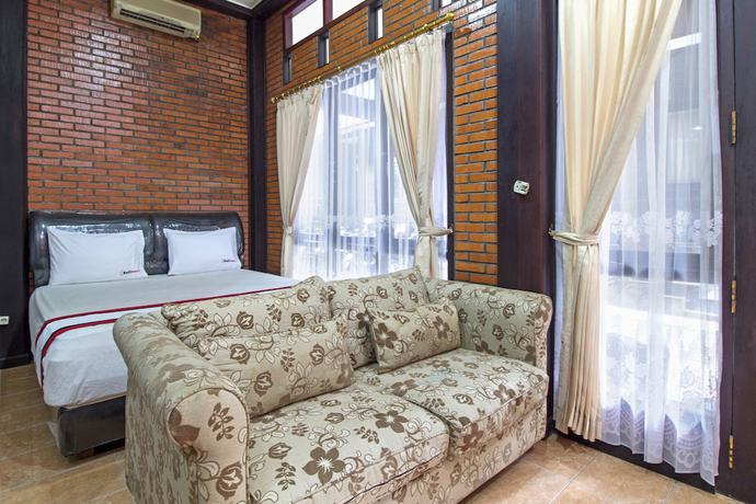 Imagen de la habitación del Hotel RedDoorz @ Cilandak Timur. Foto 14