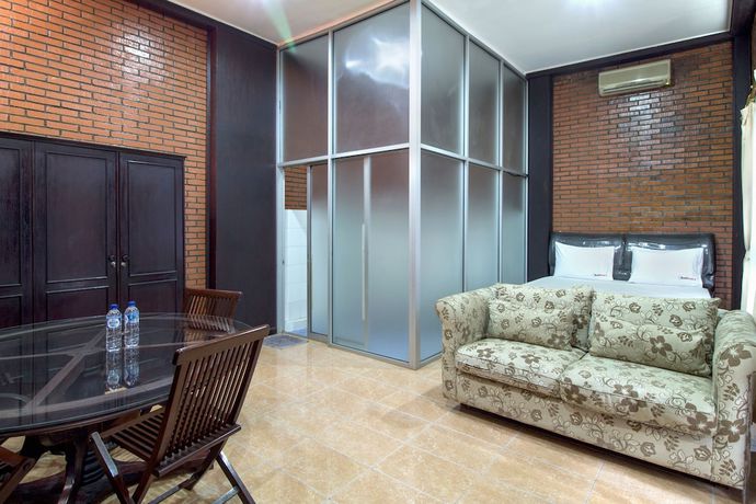 Imagen de la habitación del Hotel RedDoorz @ Cilandak Timur. Foto 17