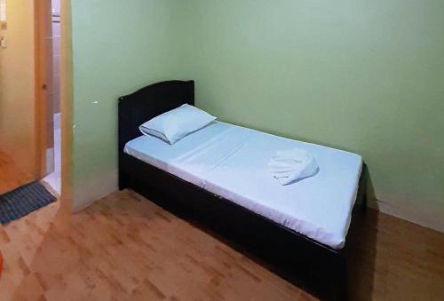 Imagen de la habitación del Hotel RedDoorz @ Johsons Pension House Butuan City. Foto 10