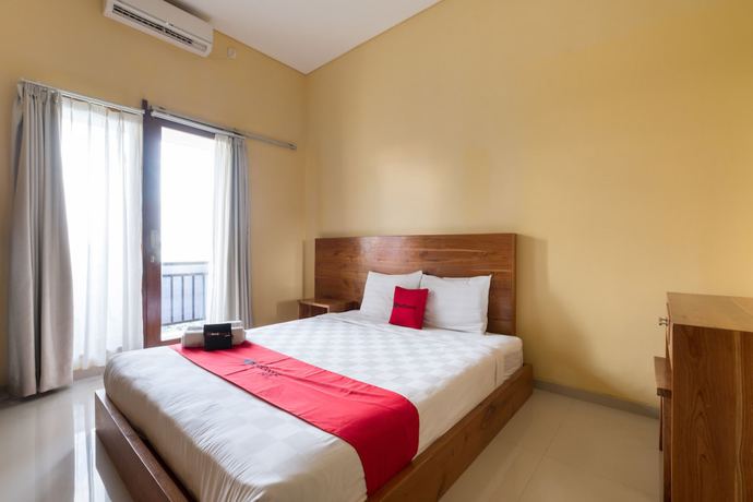 Imagen de la habitación del Hotel RedDoorz @ Kerta Dalem Sidakarya. Foto 7