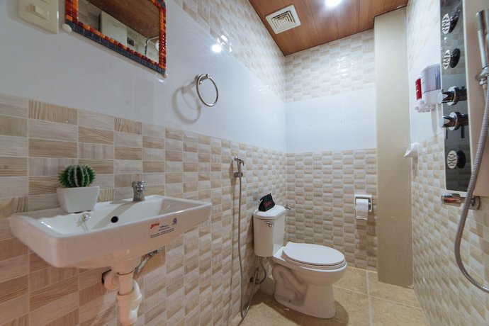 Imagen de la habitación del Hotel RedDoorz @ Lawaan Roxas City. Foto 2