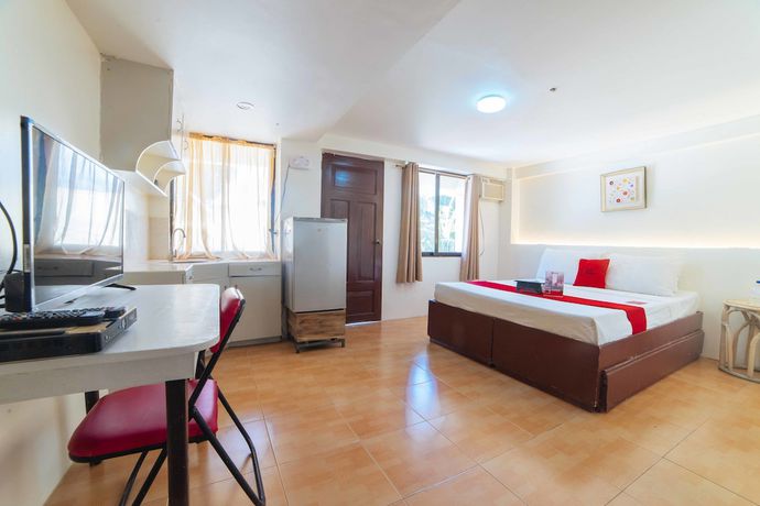 Imagen de la habitación del Hotel RedDoorz @ Ledesco Avenue Lapaz Iloilo. Foto 13