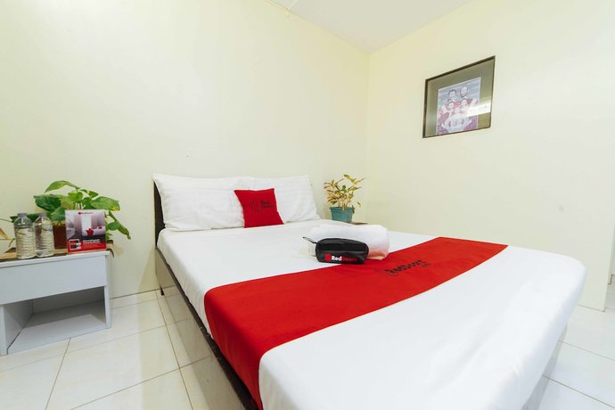 Imagen de la habitación del Hotel RedDoorz @ Ledesco Avenue Lapaz Iloilo. Foto 15