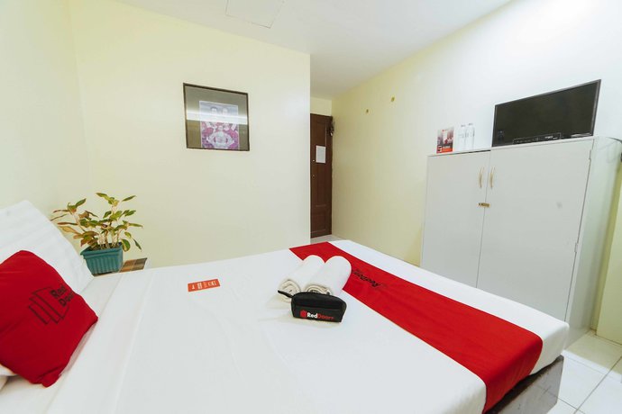 Imagen de la habitación del Hotel RedDoorz @ Ledesco Avenue Lapaz Iloilo. Foto 20