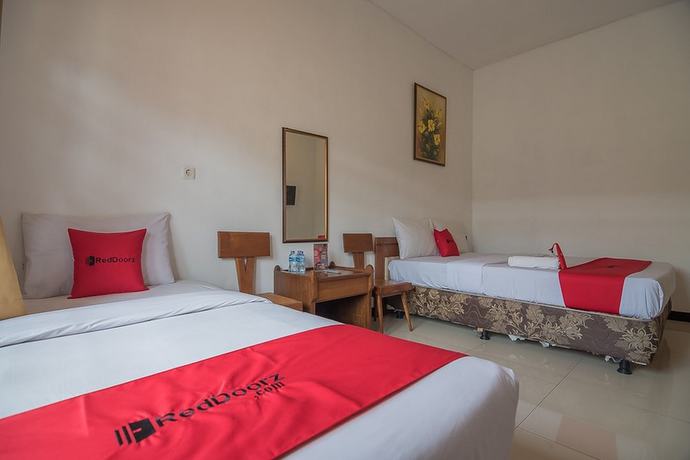 Imagen de la habitación del Hotel RedDoorz @ Maribaya Street 2. Foto 12