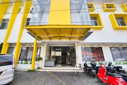 Imagen general del Hotel RedDoorz Near Stasiun Tanah Abang. Foto 11