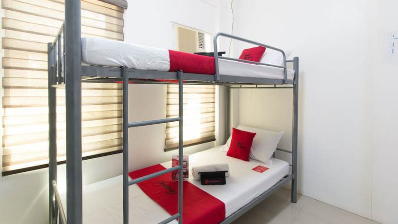 Imagen de la habitación del Hotel RedDoorz @ Pantay Daya Vigan. Foto 10