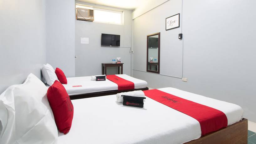 Imagen de la habitación del Hotel RedDoorz @ Pantay Daya Vigan. Foto 11