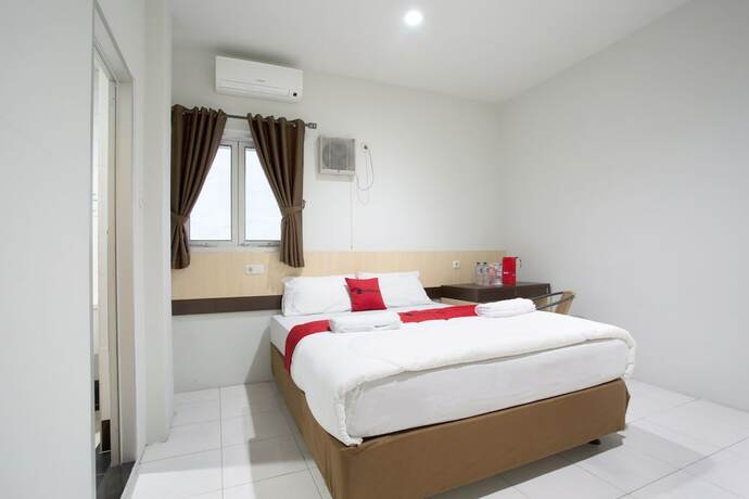 Imagen de la habitación del Hotel RedDoorz @ Pelajar Pejuang 3. Foto 19