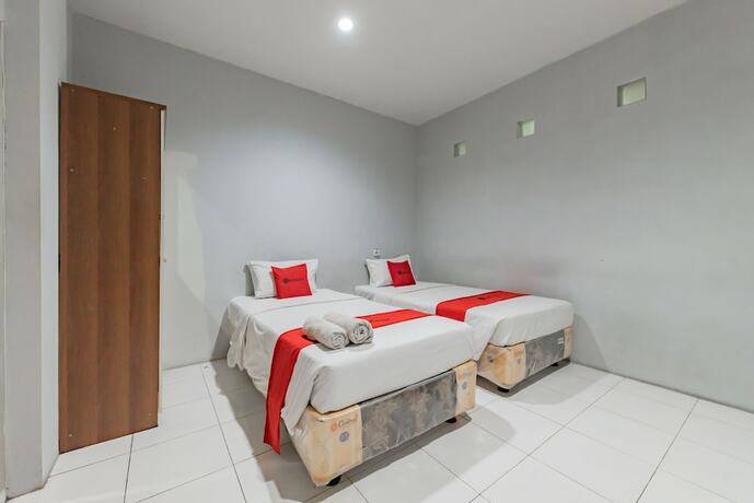 Imagen de la habitación del Hotel RedDoorz @ Pelajar Pejuang 3. Foto 31