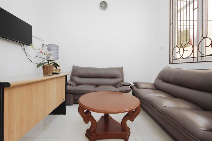 Imagen de los interiores del Hotel RedDoorz @ Permata Sari Karawaci. Foto 19