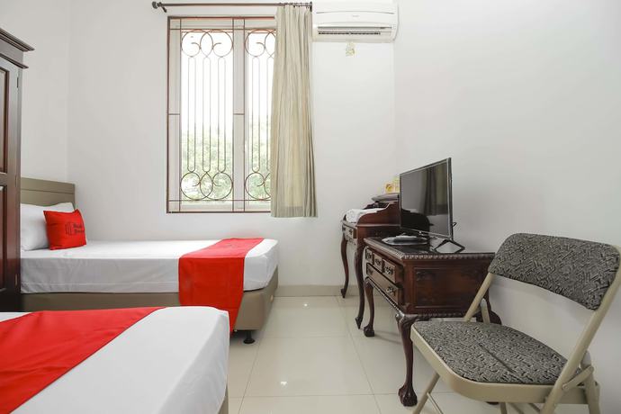 Imagen de la habitación del Hotel RedDoorz @ Permata Sari Karawaci. Foto 2