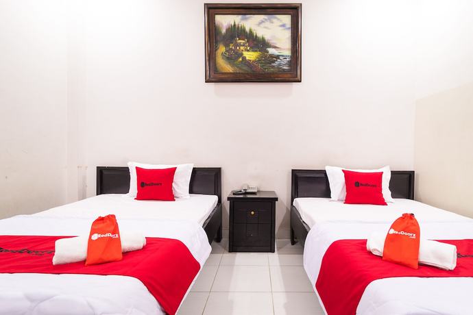 Imagen general del Hotel RedDoorz @ Phan Huy Ich street. Foto 2