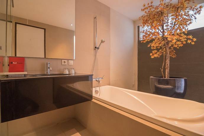 Imagen de la habitación del Hotel RedDoorz Plus @ Cipaganti Street 3. Foto 8