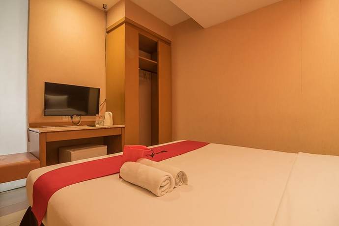 Imagen de la habitación del Hotel RedDoorz Plus @ Cipaganti Street 3. Foto 12