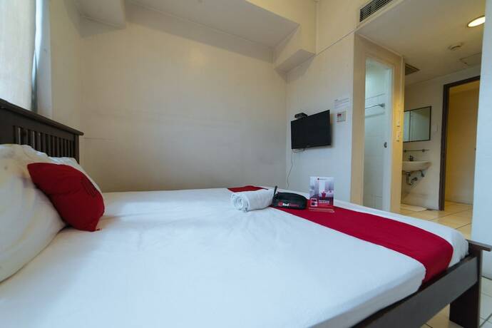 Imagen general del Hotel RedDoorz Plus @ E Rodriguez corner banawe. Foto 8