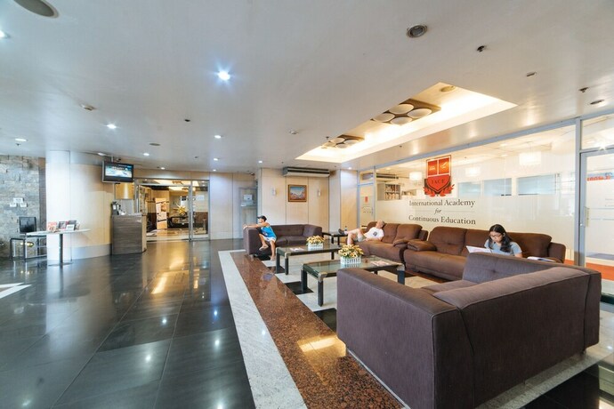 Imagen general del Hotel RedDoorz Plus @ E Rodriguez corner banawe. Foto 1