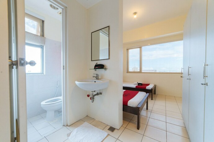 Imagen de la habitación del Hotel RedDoorz Plus @ E Rodriguez corner banawe. Foto 31