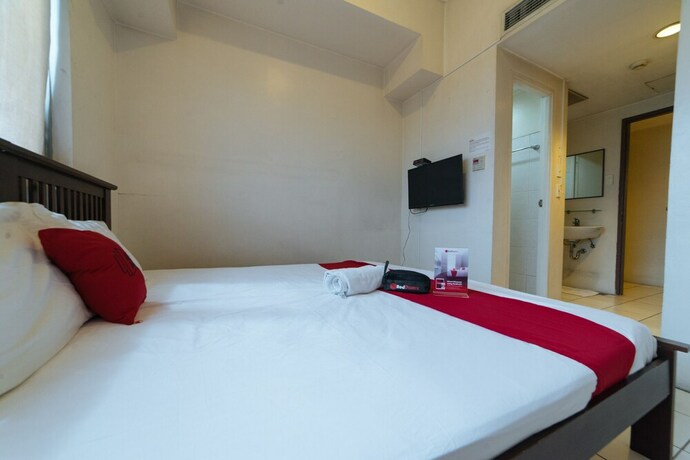 Imagen de la habitación del Hotel RedDoorz Plus @ E Rodriguez corner banawe. Foto 33