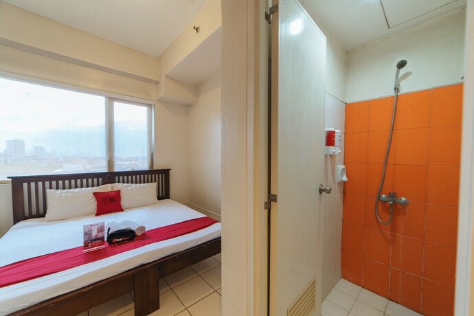 Imagen de la habitación del Hotel RedDoorz Plus @ E Rodriguez corner banawe. Foto 35