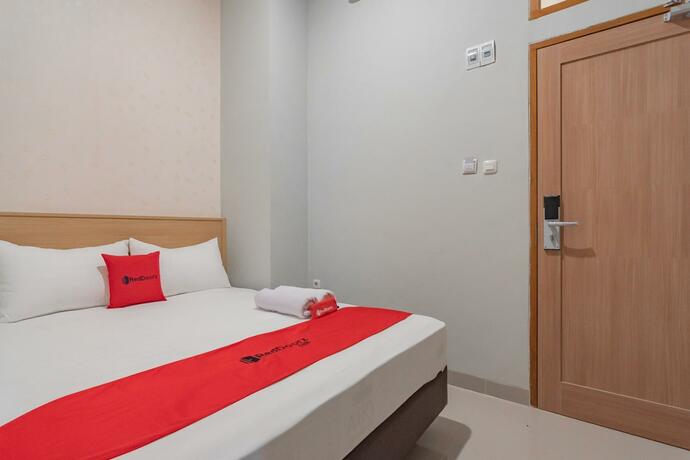 Imagen general del Hotel RedDoorz Plus @ Karapitan Street. Foto 11