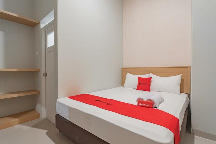 Imagen general del Hotel RedDoorz Plus @ Karapitan Street. Foto 14