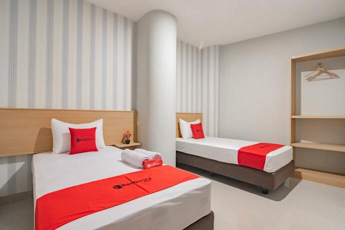 Imagen general del Hotel RedDoorz Plus @ Karapitan Street. Foto 19