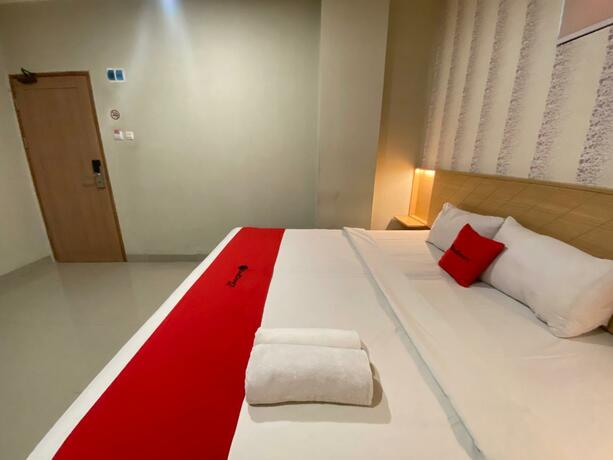Imagen general del Hotel RedDoorz Plus @ Karapitan Street. Foto 24