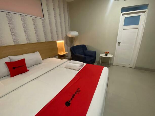 Imagen general del Hotel RedDoorz Plus @ Karapitan Street. Foto 35