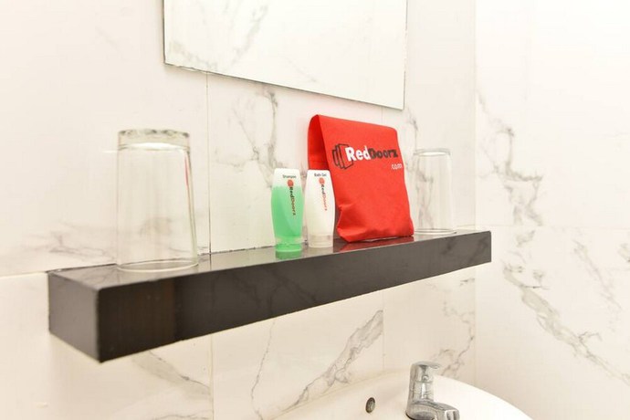 Imagen de la habitación del Hotel RedDoorz Plus @ Ketapang Satu Beach Kupang. Foto 4