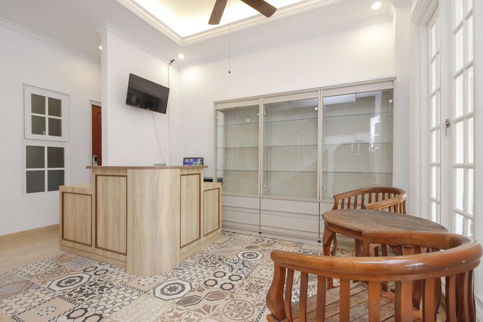 Imagen de los interiores del Hotel RedDoorz Plus @ Kwitang 2. Foto 15
