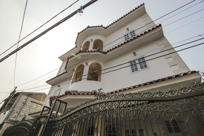 Imagen general del Hotel RedDoorz Plus @ Kwitang 2. Foto 2