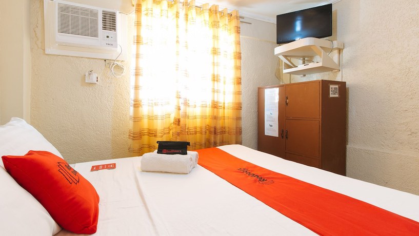 Imagen de la habitación del Hotel RedDoorz Plus @ Lagoon Beach Resort Zambales. Foto 13