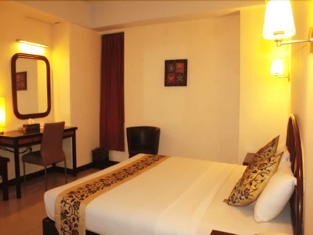 Imagen de la habitación del Hotel RedDoorz Plus @ Losari Beach. Foto 9