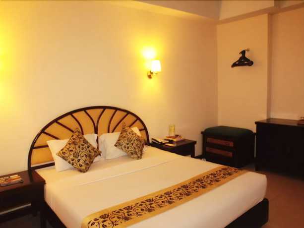 Imagen de la habitación del Hotel RedDoorz Plus @ Losari Beach. Foto 16
