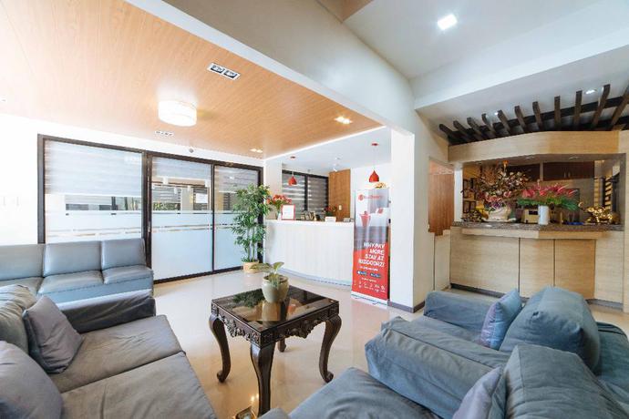 Imagen de los interiores del Hotel RedDoorz Plus @ Poblacion District Davao. Foto 12