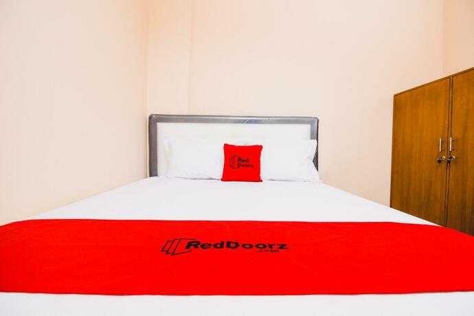 Imagen general del Hotel RedDoorz Plus @ Pogung Raya. Foto 1