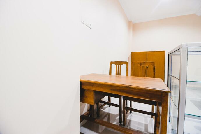 Imagen general del Hotel RedDoorz Plus @ Pogung Raya. Foto 19