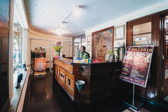 Imagen de los interiores del Hotel RedDoorz Plus @ Purwosari. Foto 14