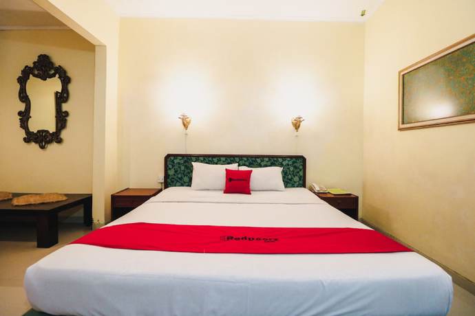 Imagen de la habitación del Hotel RedDoorz Plus @ Purwosari. Foto 8