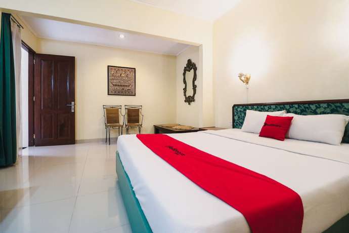 Imagen de la habitación del Hotel RedDoorz Plus @ Purwosari. Foto 11