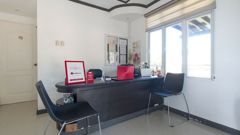 Imagen general del Hotel RedDoorz Plus @ Santa Catalina Metro Vigan. Foto 12