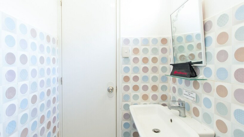 Imagen de la habitación del Hotel RedDoorz Plus @ Santa Catalina Metro Vigan. Foto 18