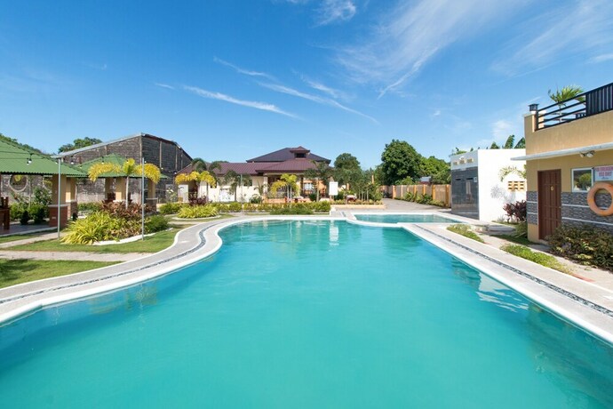 Imagen de la piscina del Hotel RedDoorz Plus @ Santa Catalina Metro Vigan. Foto 25