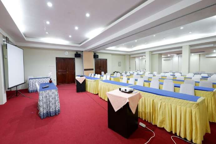 Imagen de los interiores del Hotel RedDoorz Plus @ Singosari Raya. Foto 15