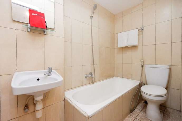 Imagen de la habitación del Hotel RedDoorz Plus @ Singosari Raya. Foto 6